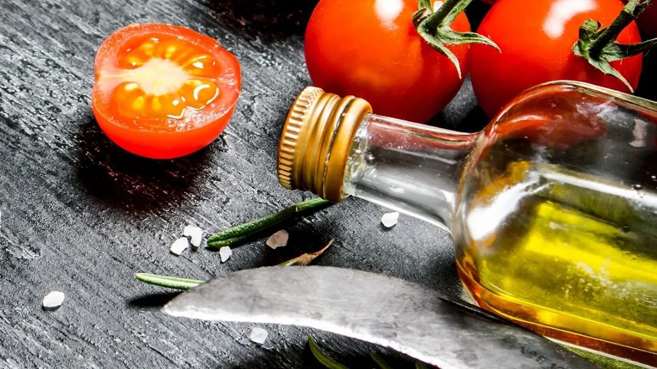 خواص روغن بذر گوجه فرنگی برای پوست