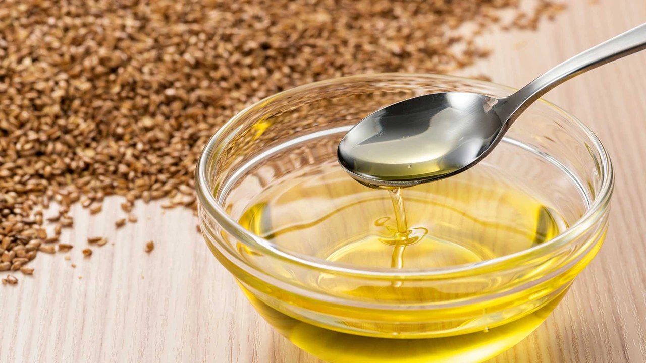 6 مورد از خواص روغن بذر کتان و نحوه مصرف آن