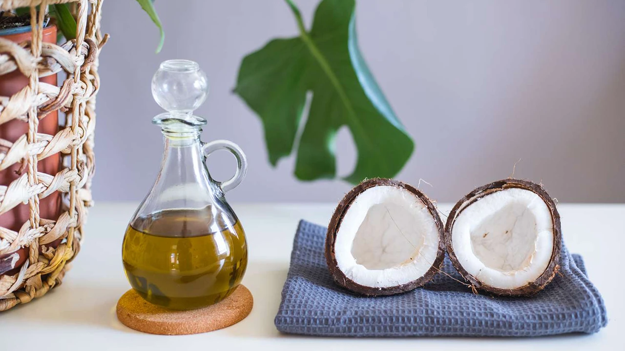 مقایسه روغن نارگیل با روغن جوجوبا