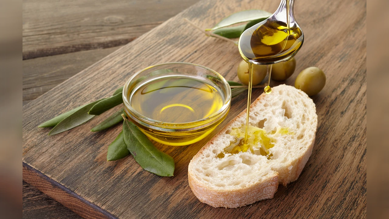 چرا روغن زیتون تلخ است؟