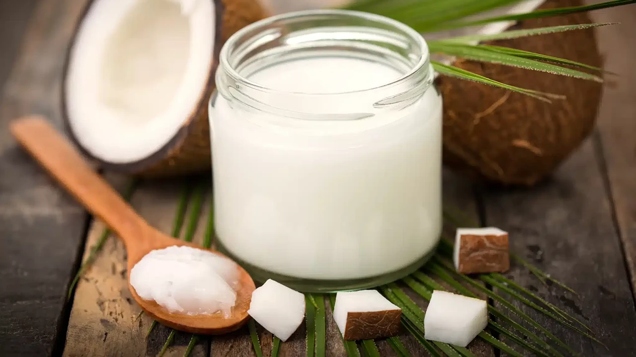 بهترین روش نگهداری روغن نارگیل