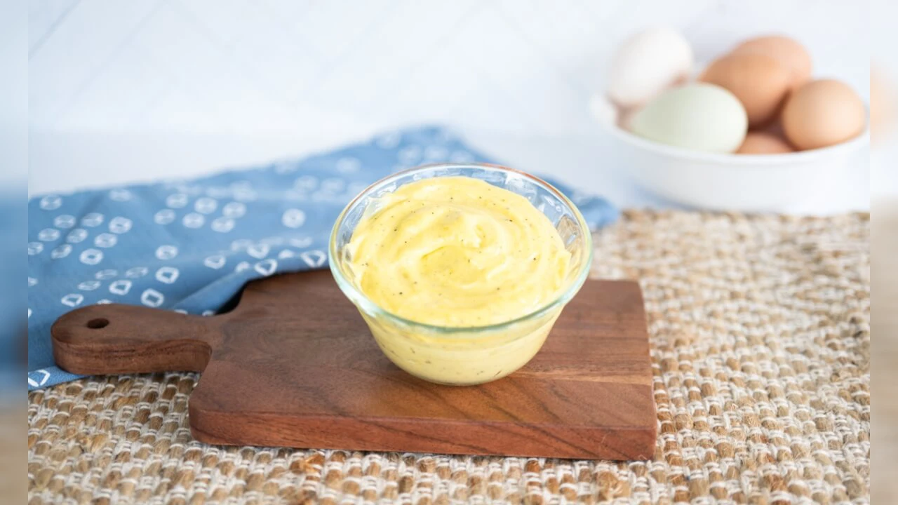 سس مایونز خانگی با روغن نارگیل و روغن زیتون