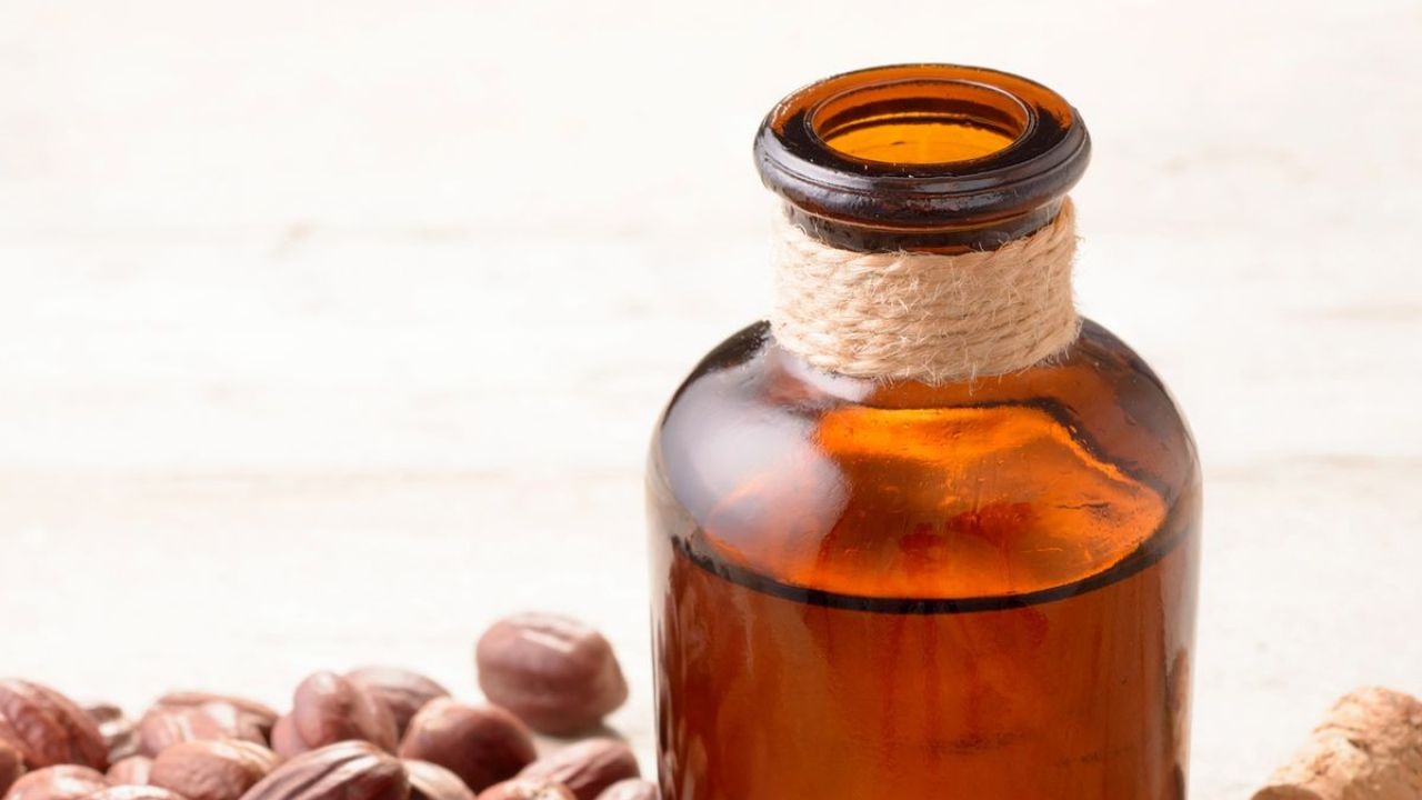 تأثیر روغن جوجوبا در افزایش نفوذ رتینول به پوست