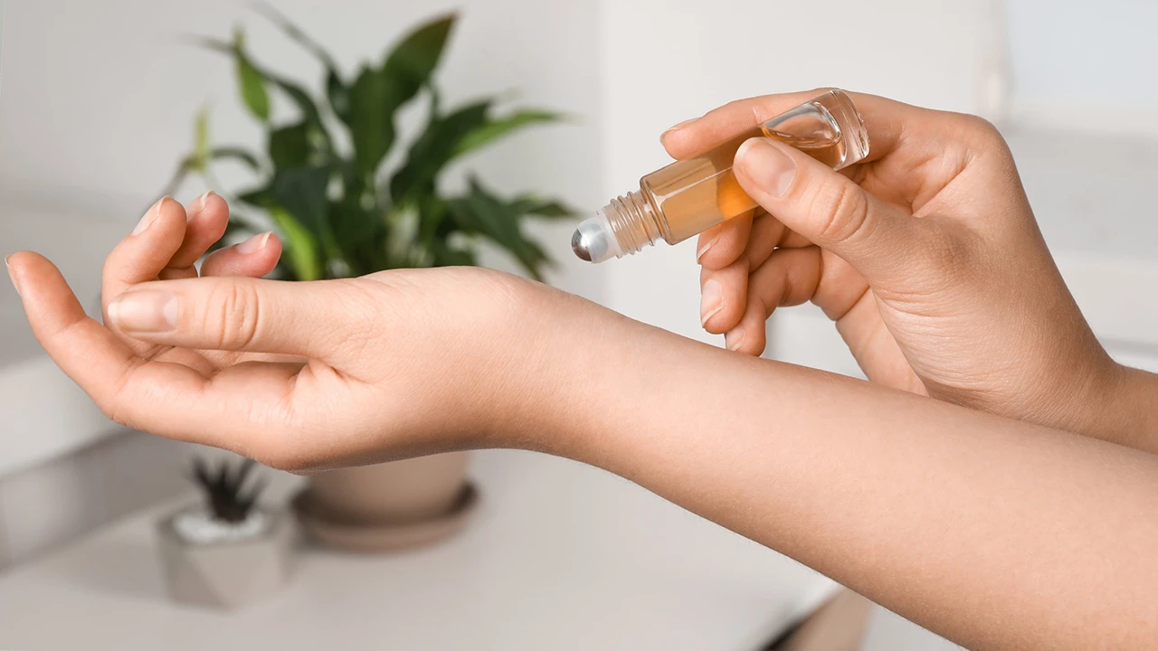 نحوه انجام تست حساسیت پوستی با اسانس‌های روغنی