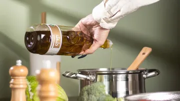 روغن زیتون اصل چگونه است؟