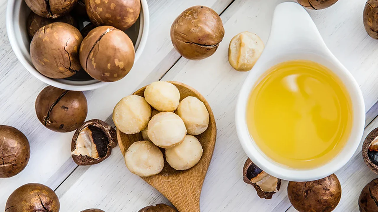 3 مورد از کاربردها و خواص روغن ماکادمیا برای سلامتی