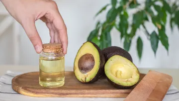 خواص روغن آووکادو و کاربردهای آن